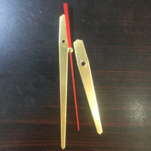 Clock needles in Gold D2