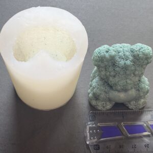 Dreamy teddy bear candle mold